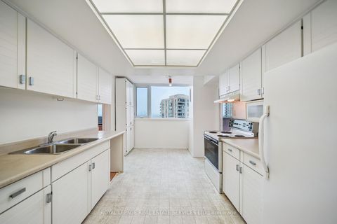 Photo 10 at 2001 - 75 Wynford Heights Crescent, Don Mills, Toronto