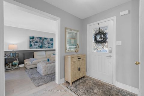 Photo 2 at 12 Muir Drive, Ardagh, Barrie