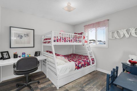 Photo 16 at 12 Muir Drive, Ardagh, Barrie