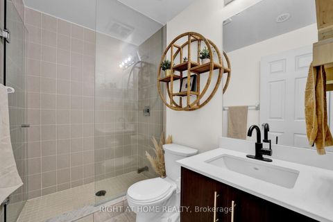 Photo 10 at 312 - 639 Lawrence Avenue W, Lawrence, Toronto