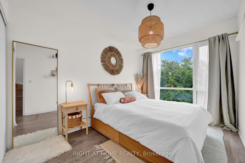 Photo 15 at 312 - 639 Lawrence Avenue W, Lawrence, Toronto