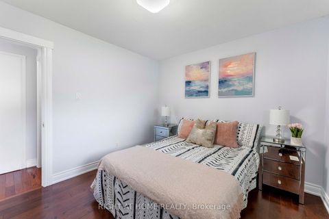 Photo 14 at 608 Mccowan Road, Bendale, Toronto
