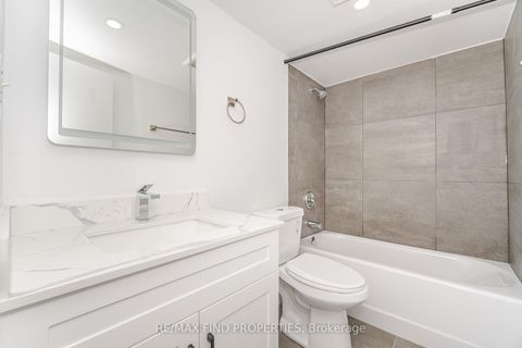 Photo 25 at 403 - 20 Edgecliffe Golfway, Flemingdon Park, Toronto