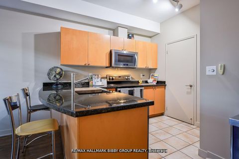 Photo 13 at 315 - 500 Richmond Street W, Waterfront Communities C1, Toronto