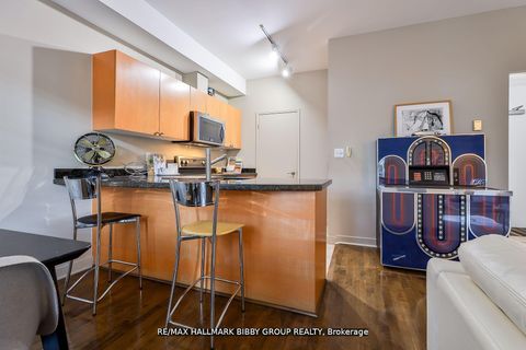 Photo 14 at 315 - 500 Richmond Street W, Waterfront Communities C1, Toronto