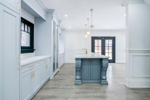 Photo 9 at 512 Simcoe Street N, Central, Oshawa