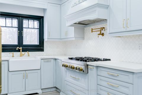 Photo 12 at 512 Simcoe Street N, Central, Oshawa