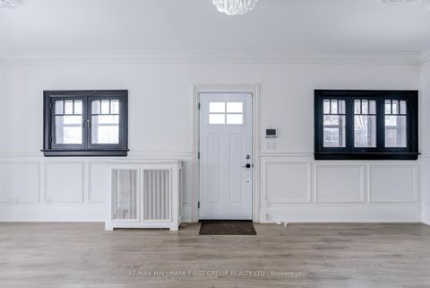 Photo 13 at 512 Simcoe Street N, Central, Oshawa