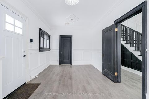 Photo 14 at 512 Simcoe Street N, Central, Oshawa