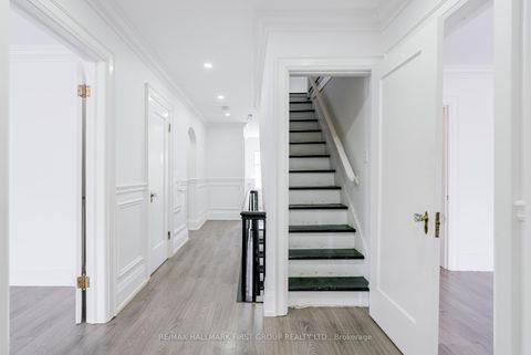 Photo 21 at 512 Simcoe Street N, Central, Oshawa