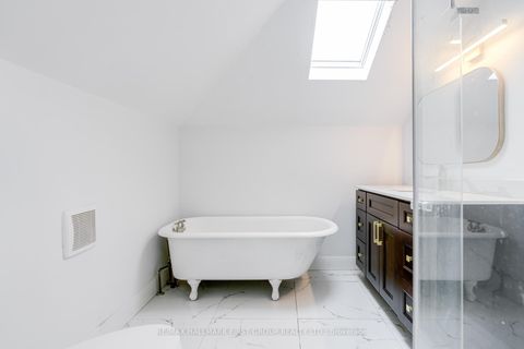 Photo 25 at 512 Simcoe Street N, Central, Oshawa