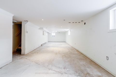 Photo 26 at 512 Simcoe Street N, Central, Oshawa