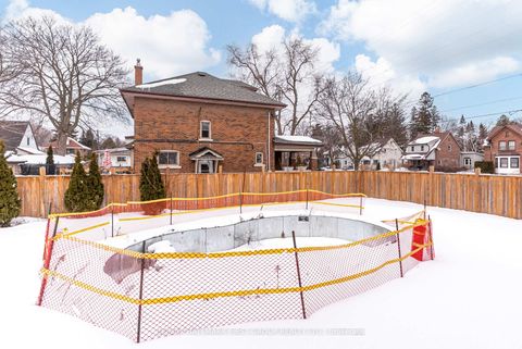 Photo 27 at 512 Simcoe Street N, Central, Oshawa