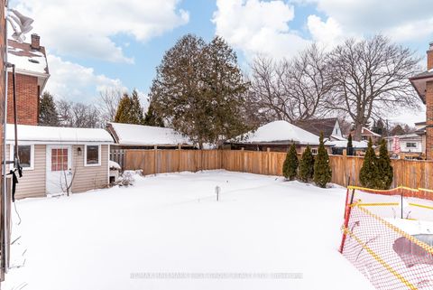 Photo 28 at 512 Simcoe Street N, Central, Oshawa