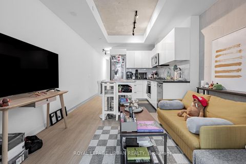 Photo 12 at 521 - 195 McCaul Street, Chinatown, Toronto