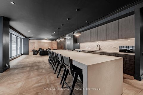 Photo 24 at 521 - 195 McCaul Street, Chinatown, Toronto