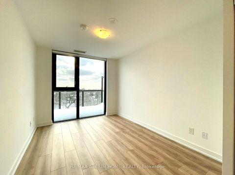 Photo 17 at 722 - 2799 Kingston Road, Cliffcrest, Toronto