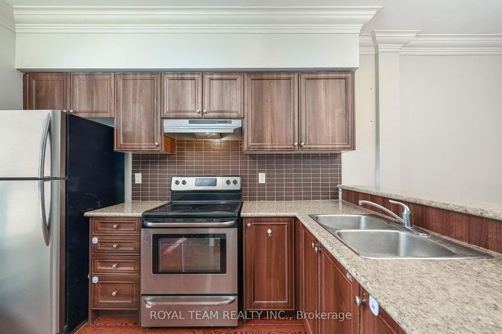 Photo 5 at 54 Maher Avenue, Bloor West Village, Toronto