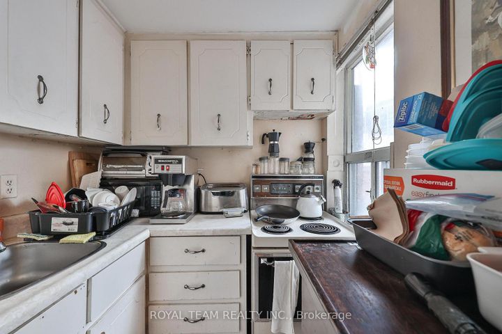 Photo 31 at 54 Maher Avenue, Bloor West Village, Toronto