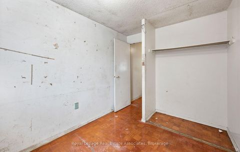 Photo 16 at 101 - 829 Richmond Street W, Niagara, Toronto