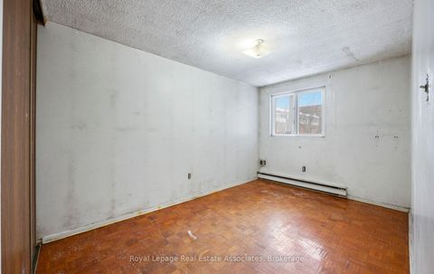 Photo 17 at 101 - 829 Richmond Street W, Niagara, Toronto