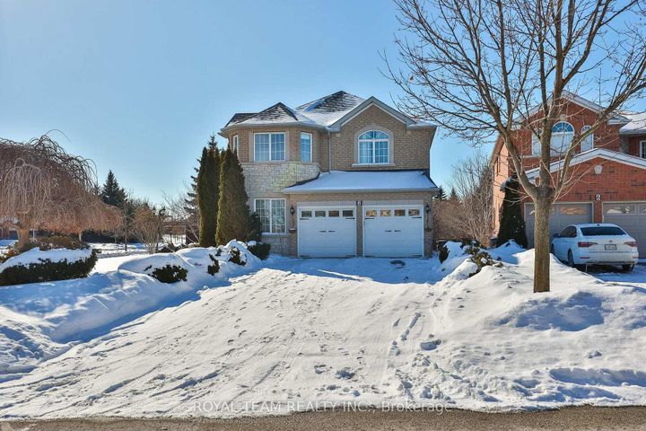 Photo 1 at 2 Sandway Crescent, Maple, Vaughan