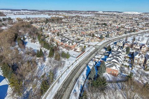 Photo 38 at 2 Sandway Crescent, Maple, Vaughan