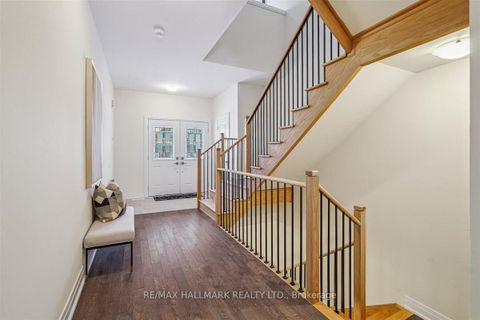 Photo 14 at 21 La Reine Avenue, Oak Ridges, Richmond Hill