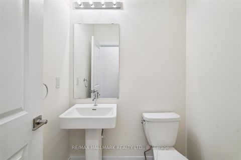 Photo 19 at 21 La Reine Avenue, Oak Ridges, Richmond Hill