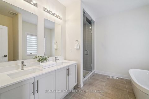 Photo 26 at 21 La Reine Avenue, Oak Ridges, Richmond Hill