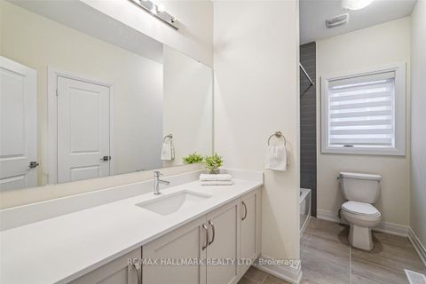 Photo 31 at 21 La Reine Avenue, Oak Ridges, Richmond Hill