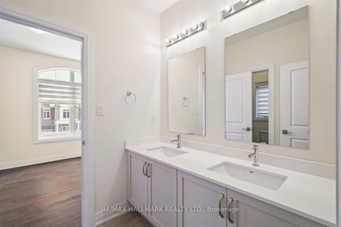 Photo 33 at 21 La Reine Avenue, Oak Ridges, Richmond Hill