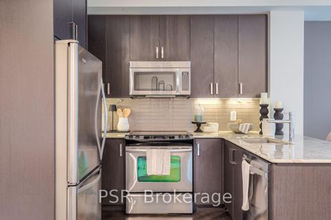 Photo 11 at 306 - 7608 Yonge Street, Yorkhill, Vaughan