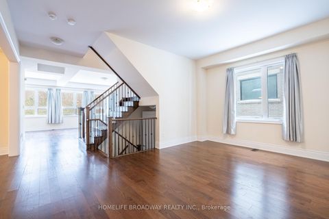 Photo 7 at 166 Conklin Crescent, Rural Aurora, Aurora