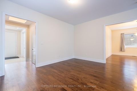 Photo 8 at 166 Conklin Crescent, Rural Aurora, Aurora