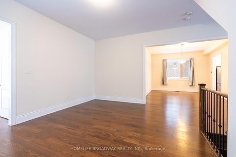 Photo 10 at 166 Conklin Crescent, Rural Aurora, Aurora