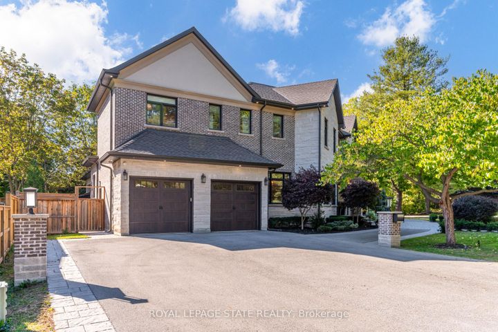 Photo 2 at 126 McGregor Crescent, Ancaster, Hamilton