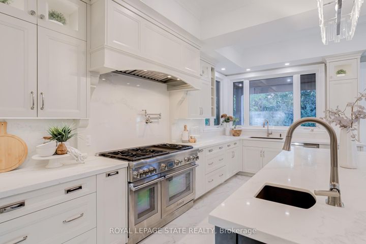 Photo 11 at 126 McGregor Crescent, Ancaster, Hamilton