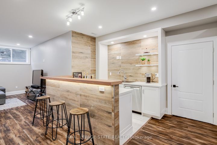 Photo 40 at 126 McGregor Crescent, Ancaster, Hamilton