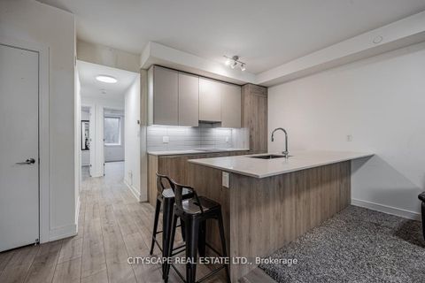 Photo 7 at 1 - 66 Longbranch Avenue, Long Branch, Toronto