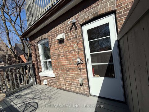 Photo 16 at 256 Woodbine Avenue, The Beaches, Toronto