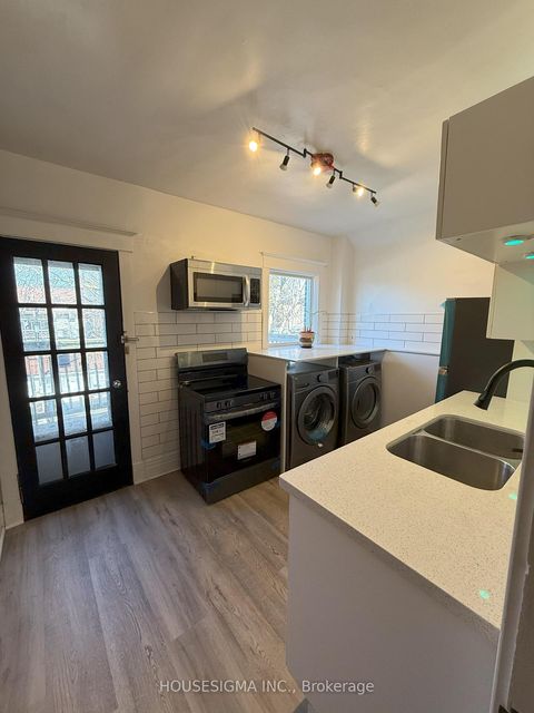 Photo 17 at 256 Woodbine Avenue, The Beaches, Toronto