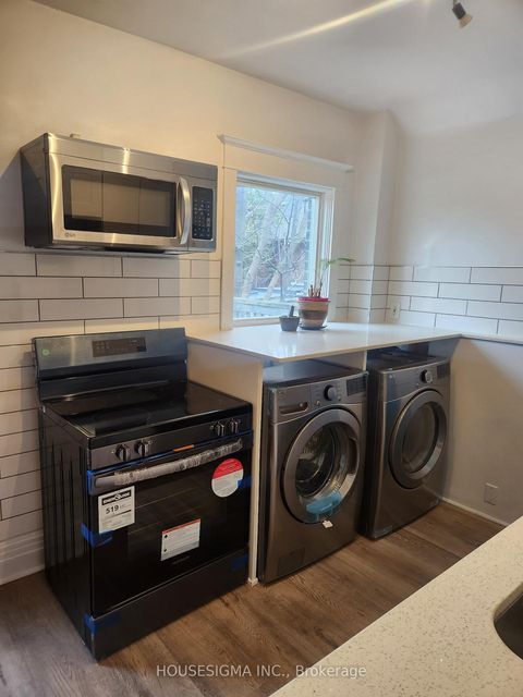 Photo 18 at 256 Woodbine Avenue, The Beaches, Toronto