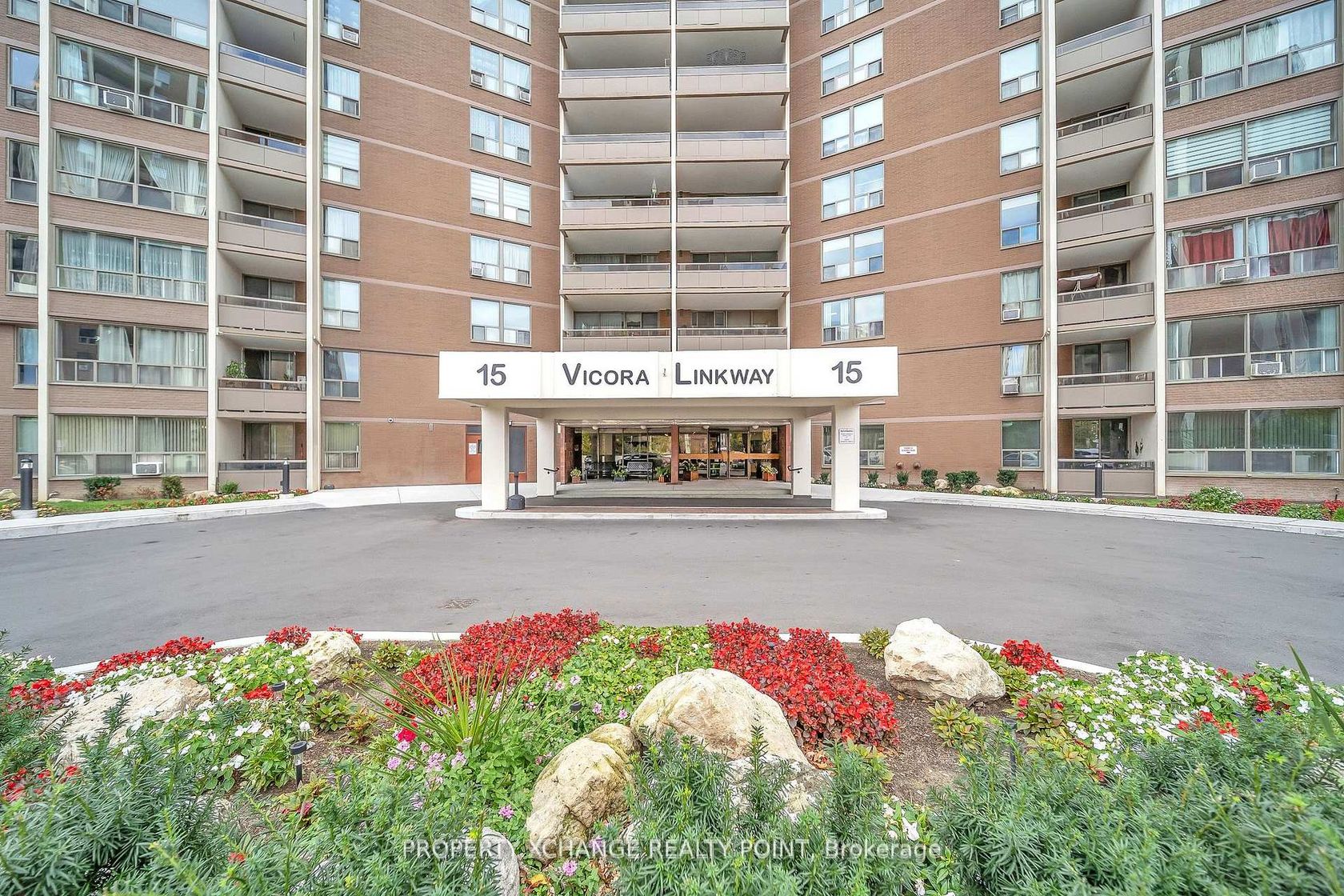 1004 - 15 Vicora Linkway Way, Flemingdon Park, Toronto 