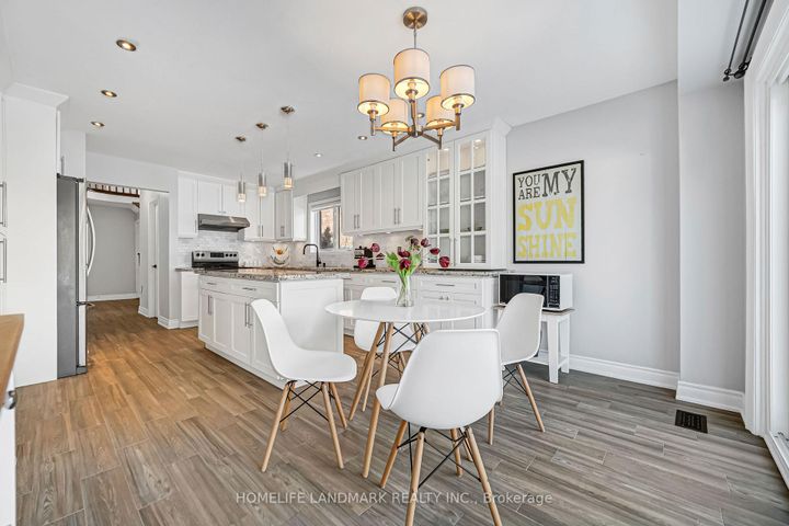 Photo 16 at 5303 Russell View Road, Central Erin Mills, Mississauga