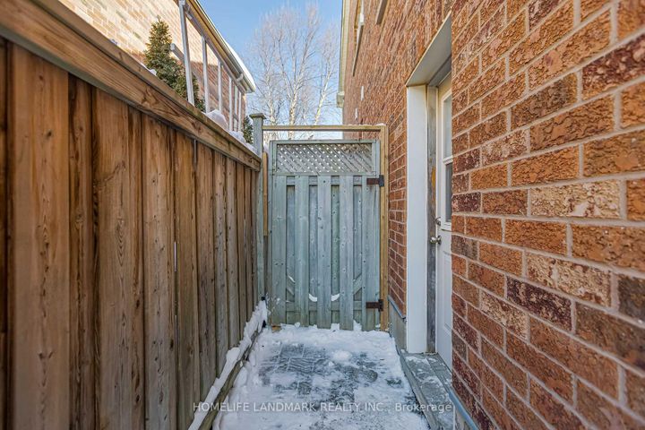 Photo 42 at 5303 Russell View Road, Central Erin Mills, Mississauga