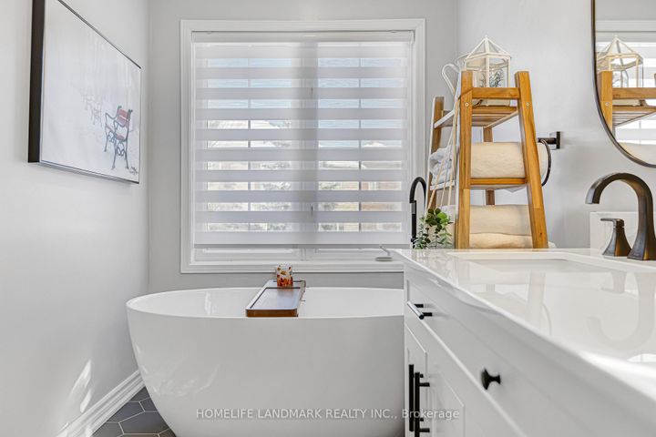 Photo 45 at 5303 Russell View Road, Central Erin Mills, Mississauga