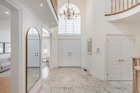 Photo 3 at 16 Northwood Drive, Newtonbrook East, Toronto