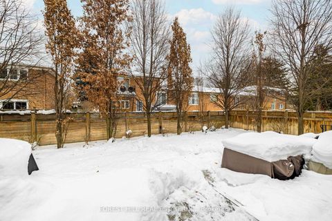 Photo 38 at 16 Northwood Drive, Newtonbrook East, Toronto