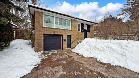 Photo 1 at 24 Fenelon Drive, Donalda, Toronto